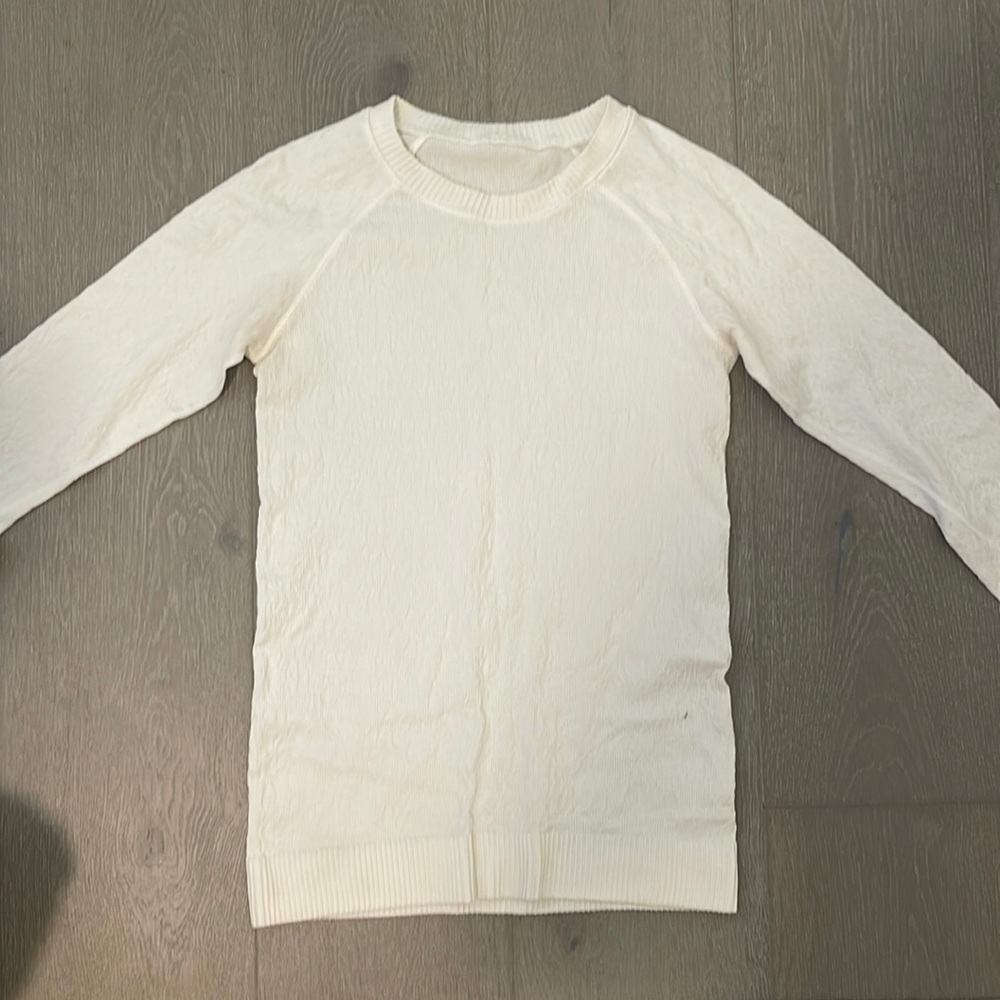 Lululemon long sleeve shirt